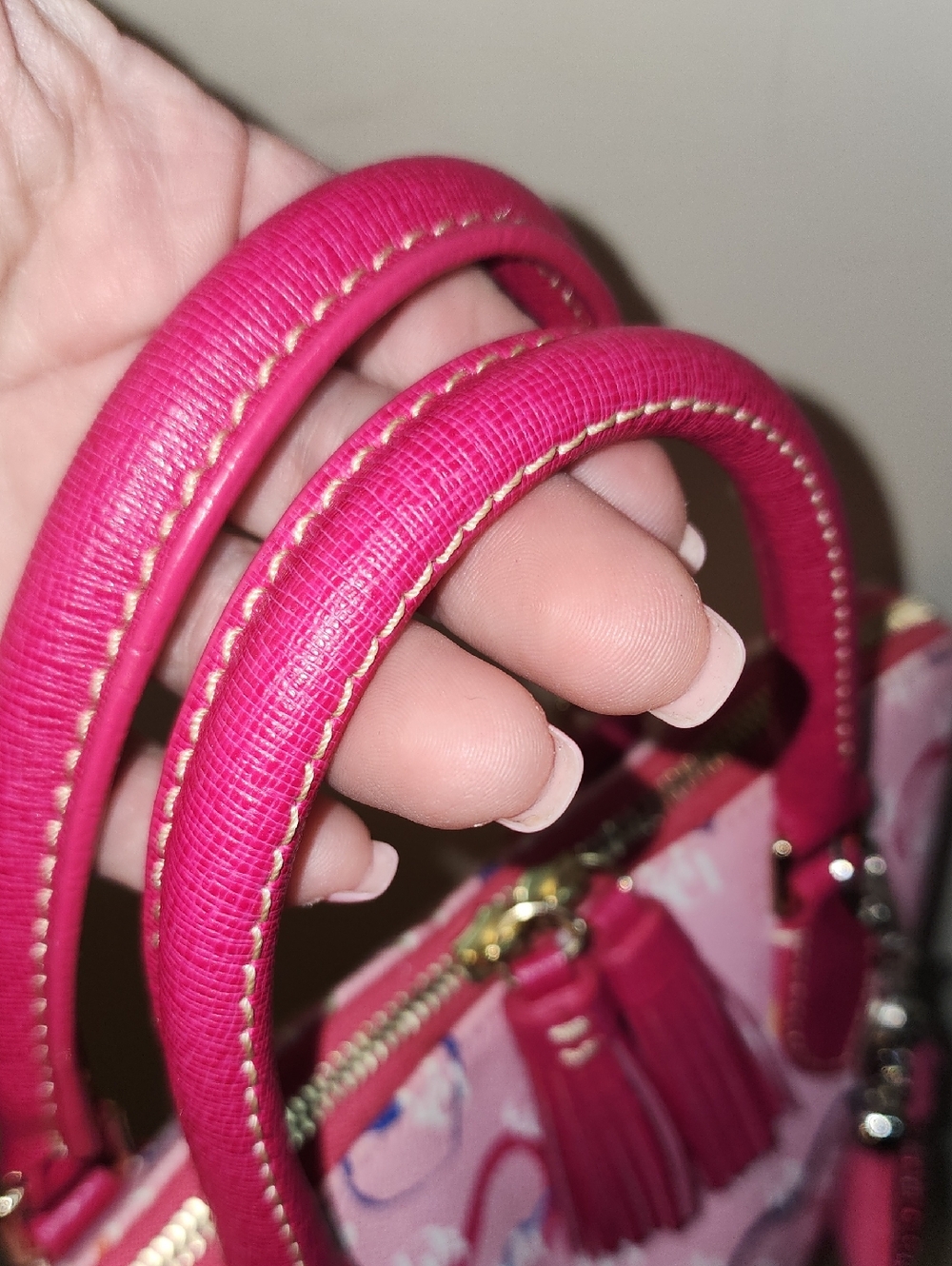 Dooney And Bourke Large Leather Pink Heart Dome Satchel Handbag - Picture 3 of 10